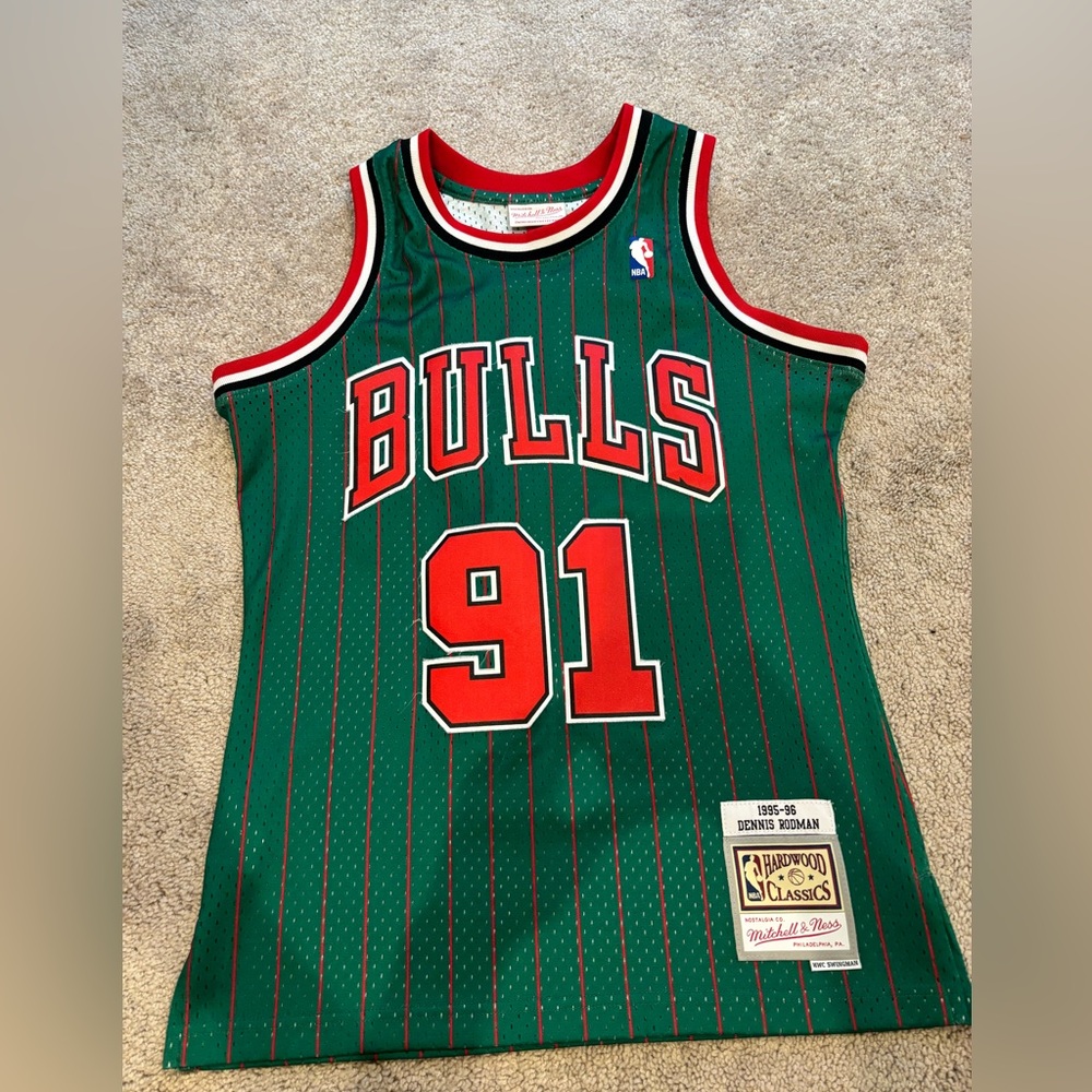 CHICAGO BULLS DENNIS RODMAN MITCHELL & NESS JERSEY
